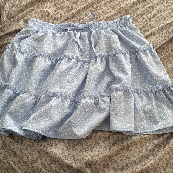 Flowy Mini Skirt - Picture 1 of 3